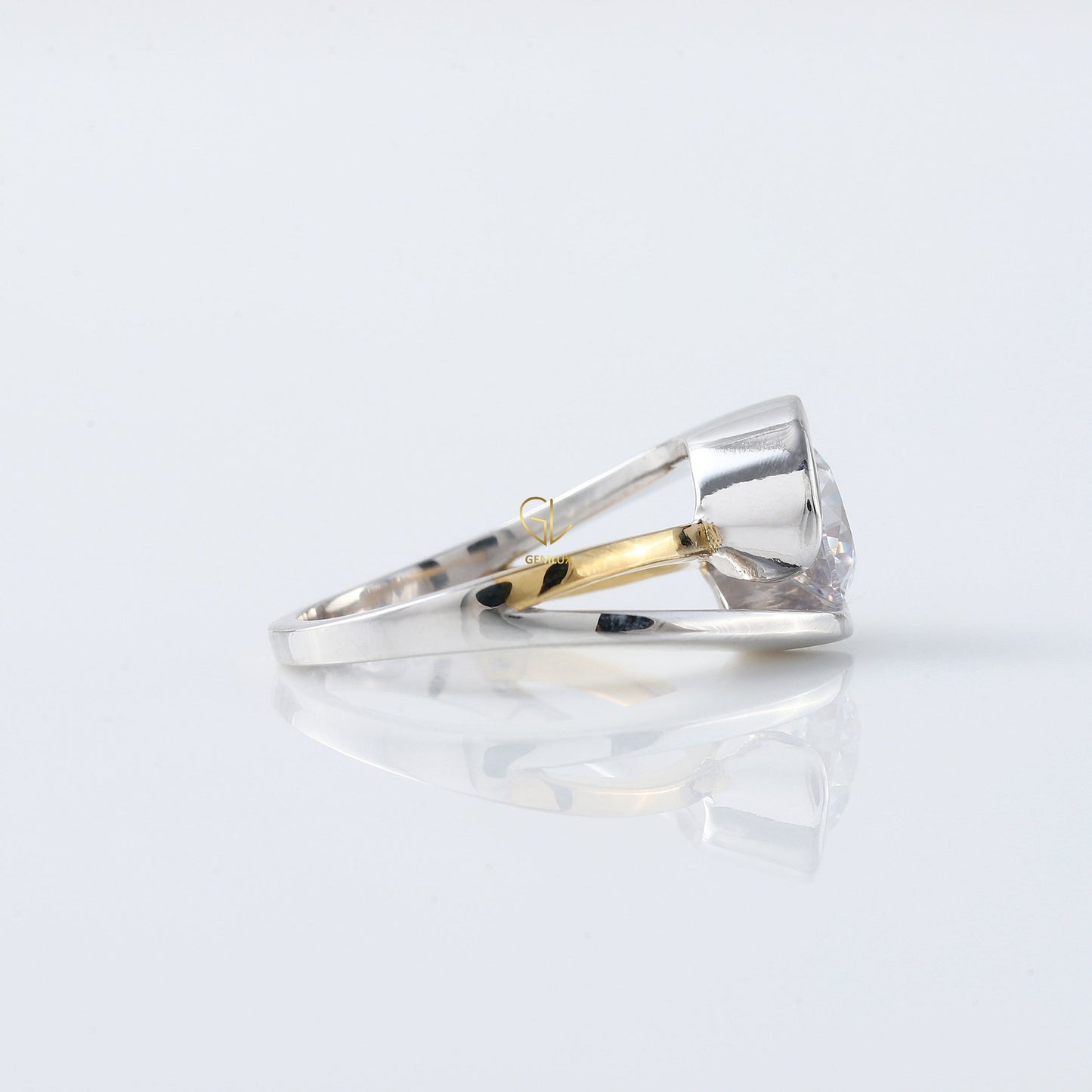 1 ct IGI Certified Round Cut Lab Grown Diamond Two Tone Engagement Ring