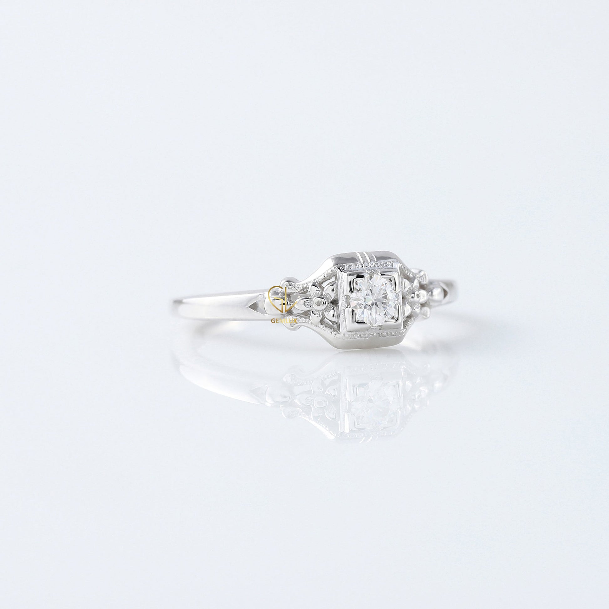 Antique Filigree Round Moissanite Diamond Engagement Ring