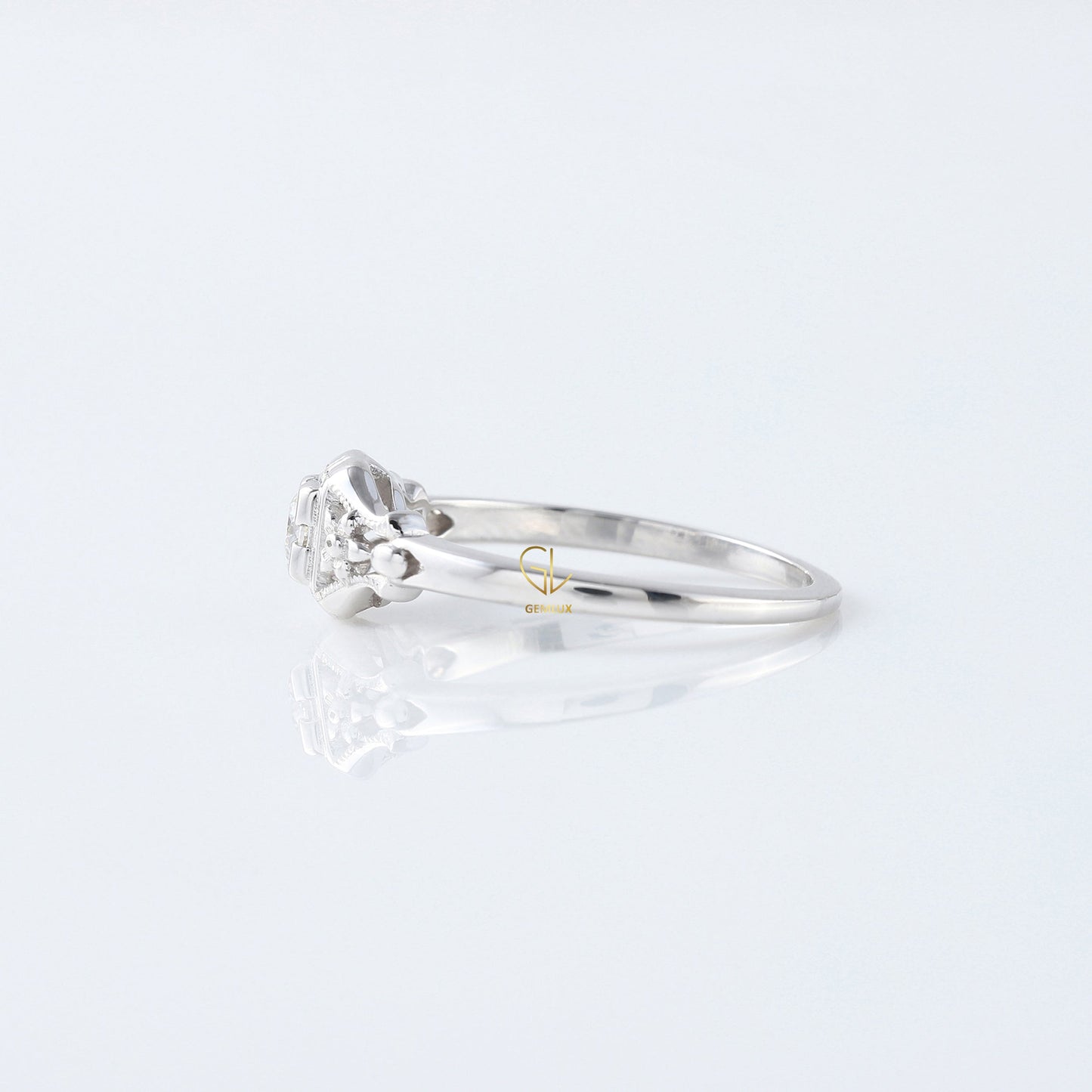 Antique Filigree Round Moissanite Diamond Engagement Ring