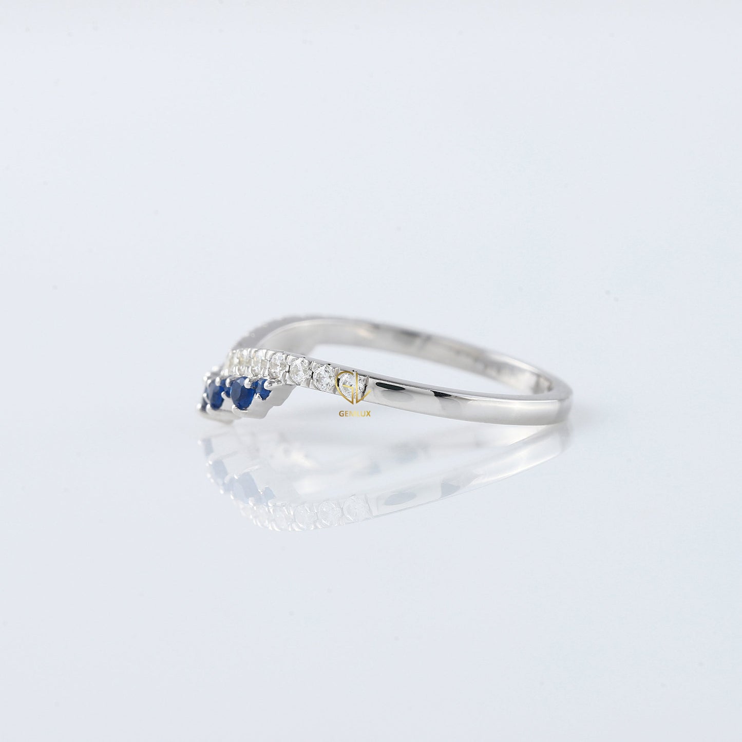 Blue Sapphire Round Cut Moissanite Diamond Chevron Band