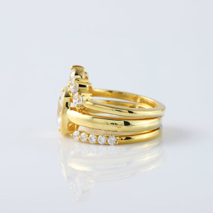 IGI Certificate 2 Ct Elongated Cushion Lab Grown Diamond Trio Ring Set