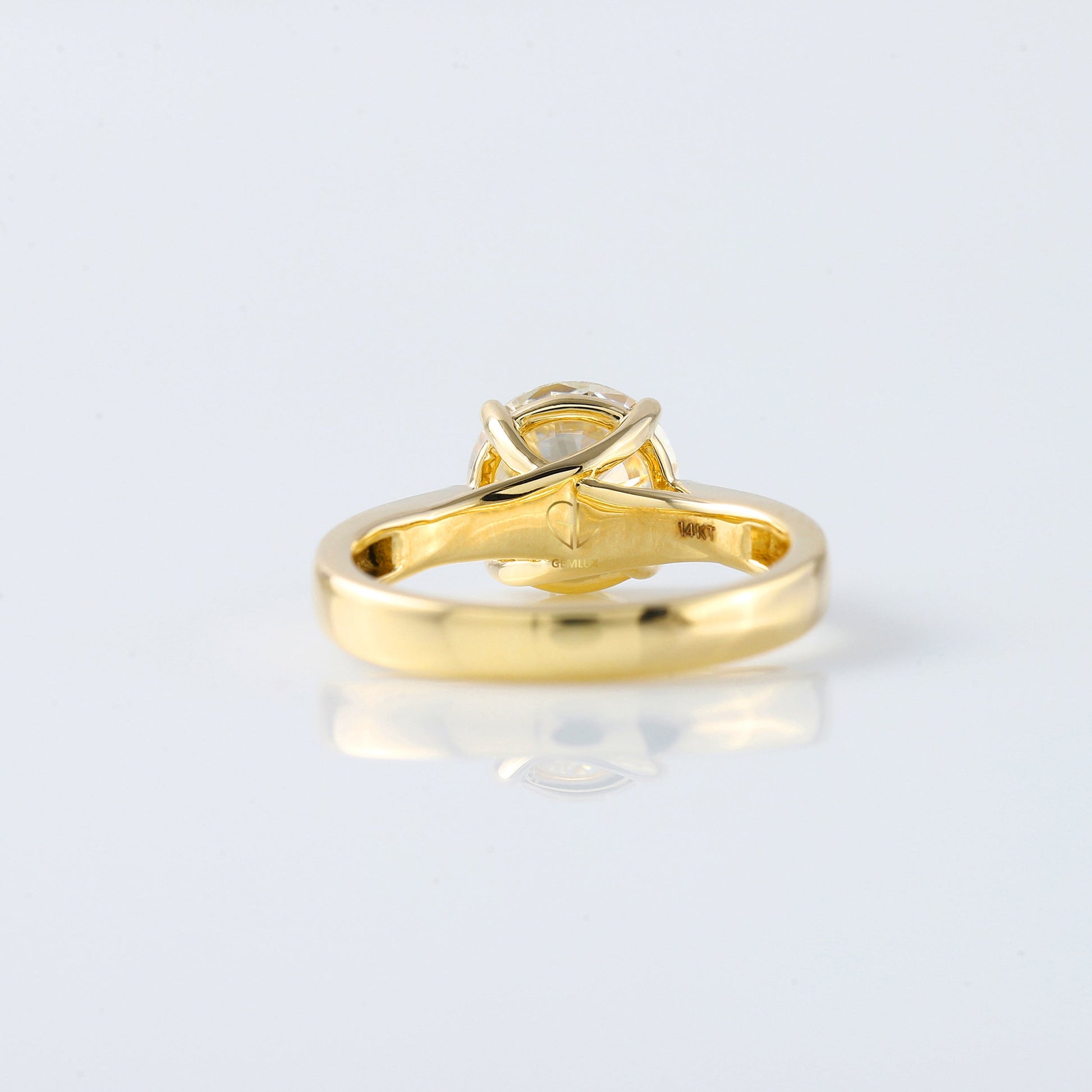 IGI Certified Round Cut Lab Grown Diamond Solitaire Engagement Ring