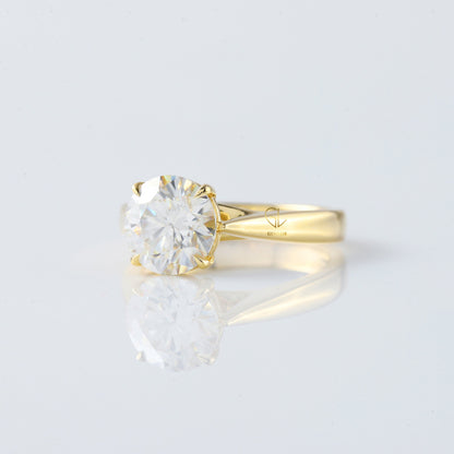 IGI Certified Round Cut Lab Grown Diamond Solitaire Engagement Ring