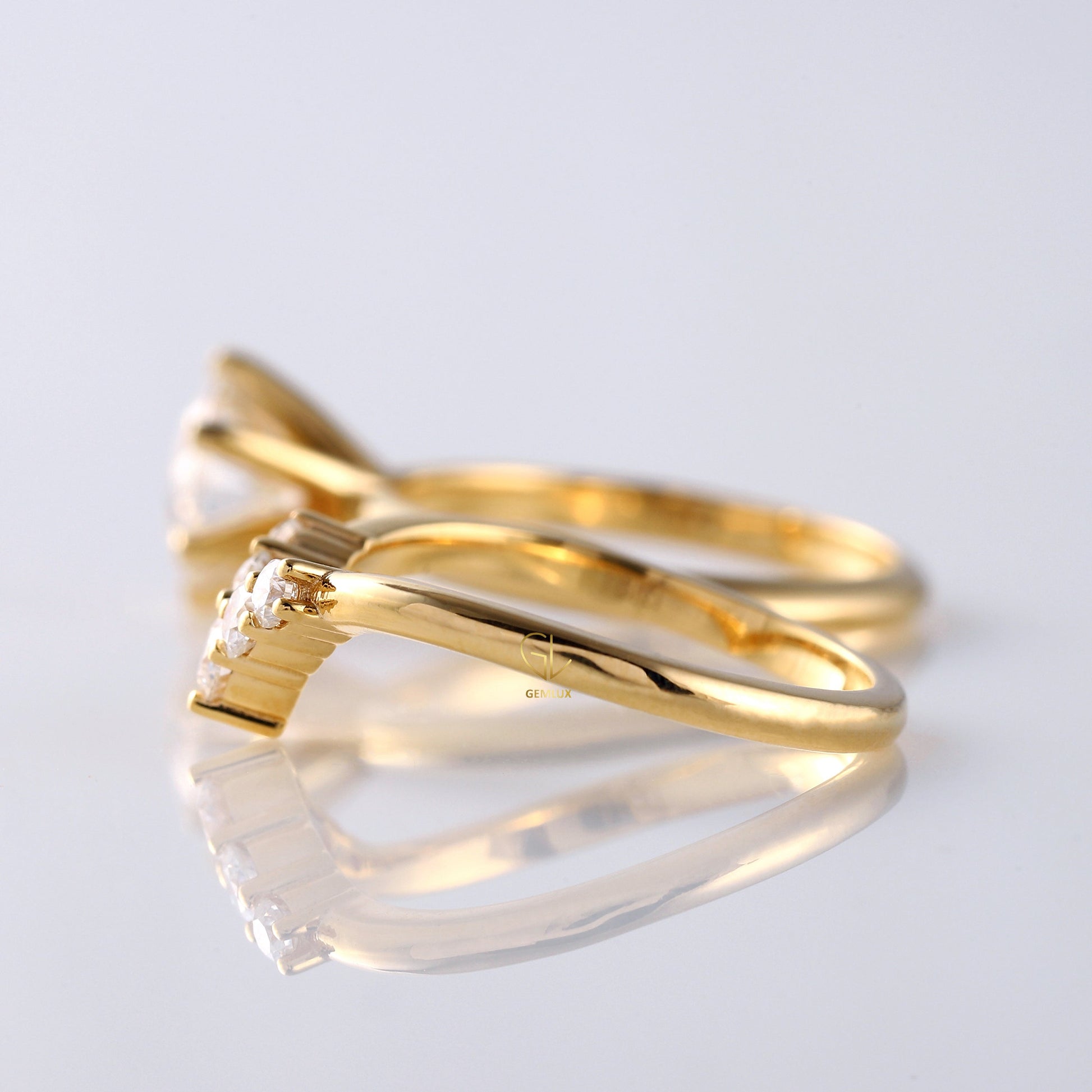 Certified Round Cut Lab Grown Diamond Solitaire Engagement Ring With Matching Curved Ring Set