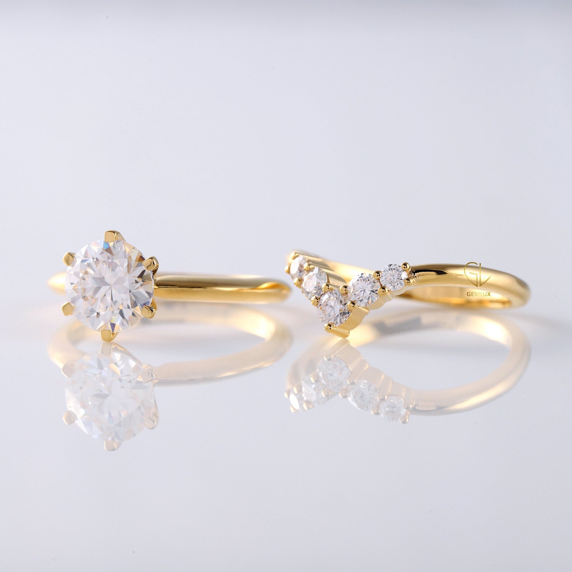 Certified Round Cut Lab Grown Diamond Solitaire Engagement Ring With Matching Curved Ring Set