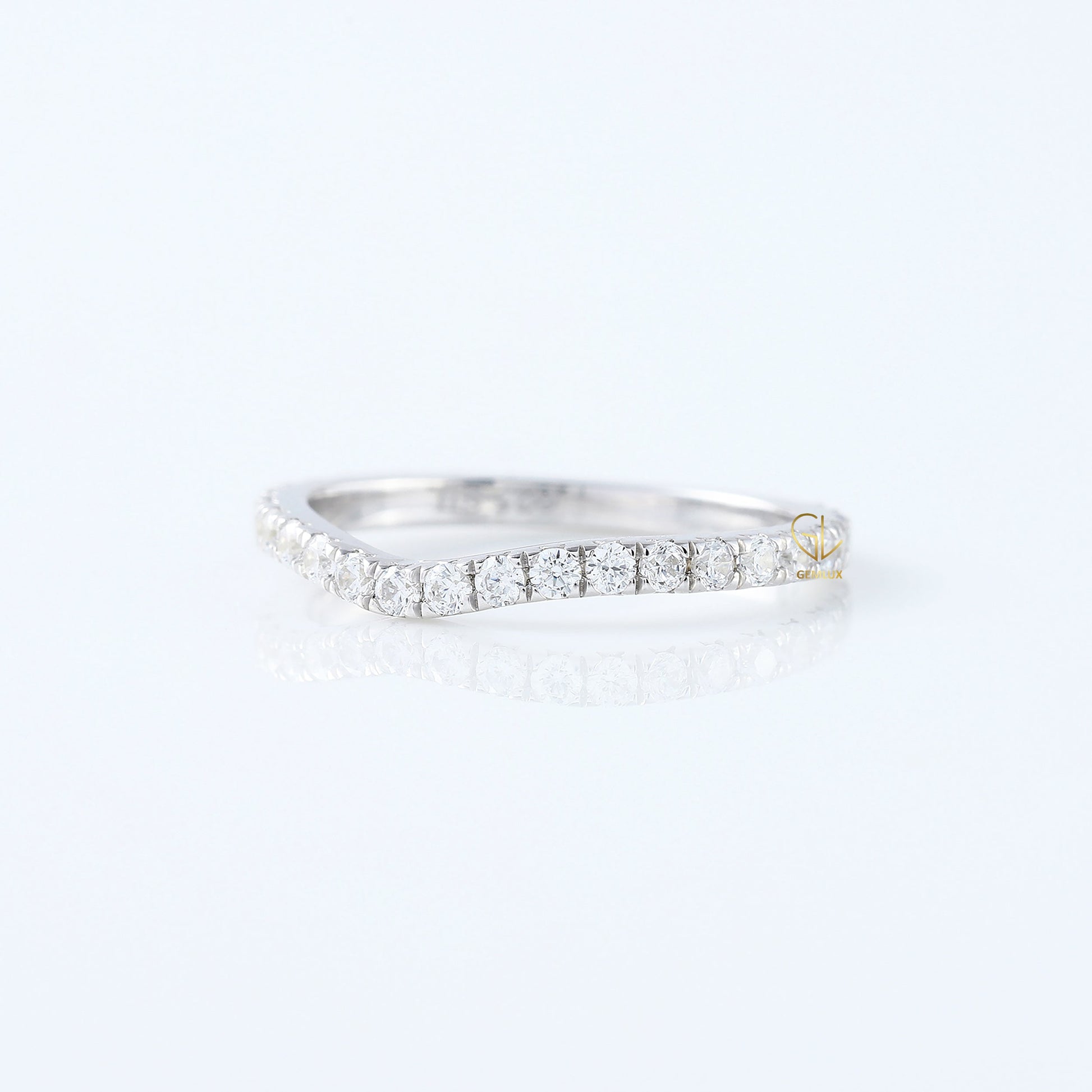 Minimalist Ring, Round Cut Lab Grown Diamond Curved Wedding Ring