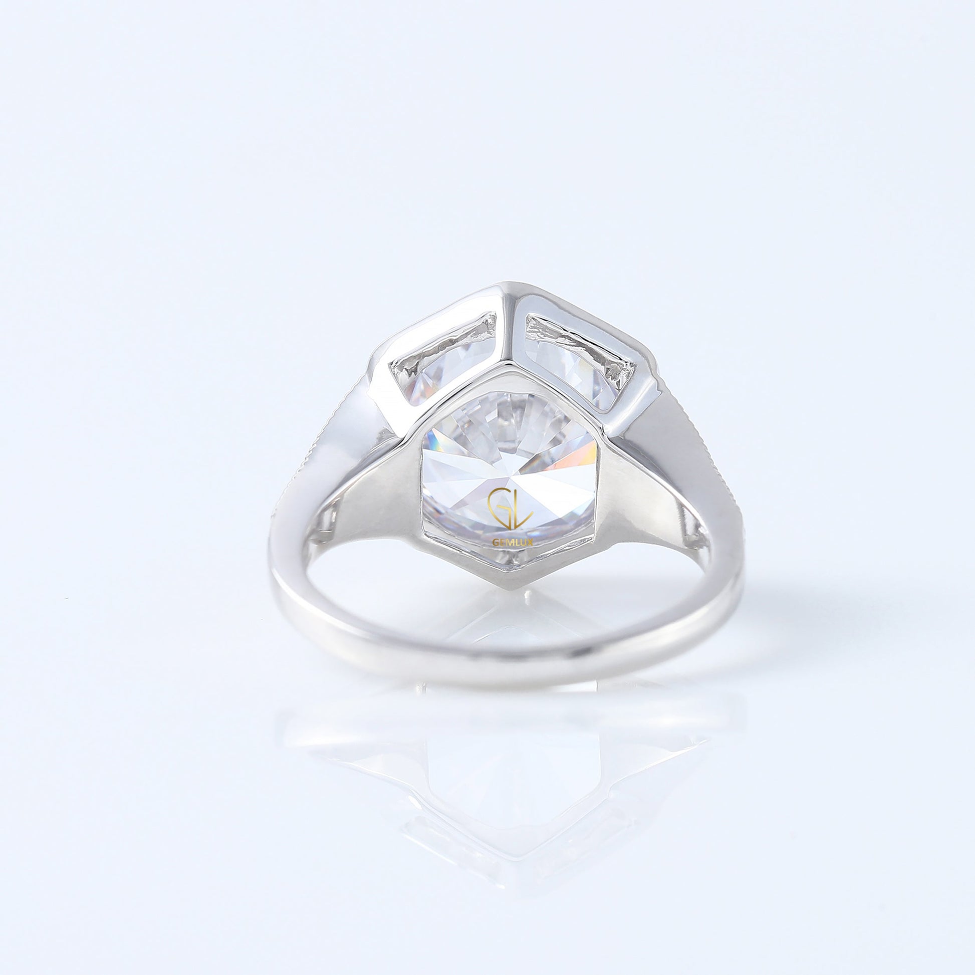 Art Deco Round Cut Moissanite Diamond Bezel Set Milgrain Engagement Ring