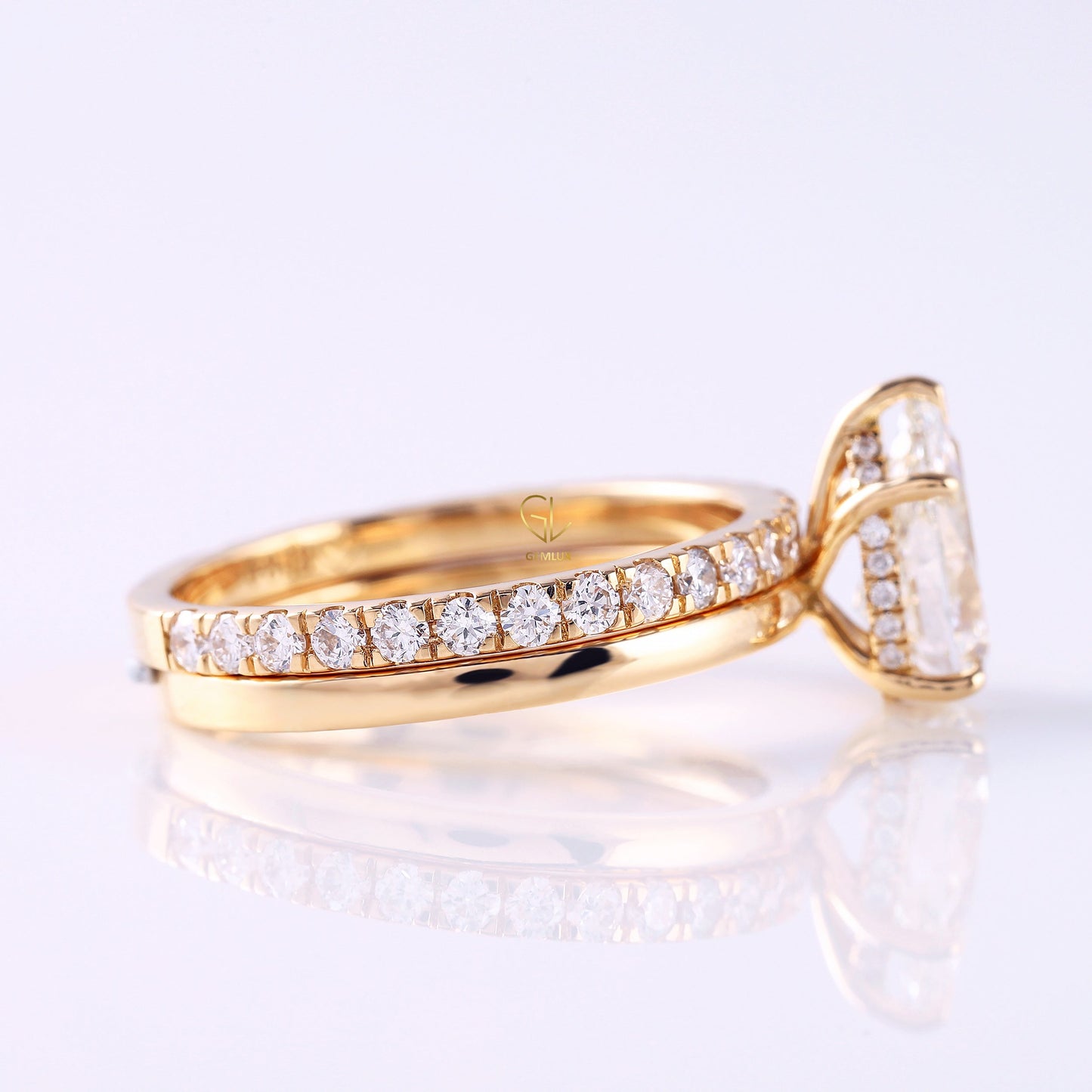 Pear Cut Moissanite Solitaire Ring Set