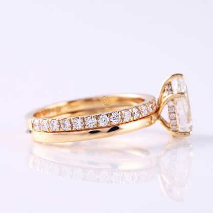 Pear Cut Moissanite Solitaire Ring Set