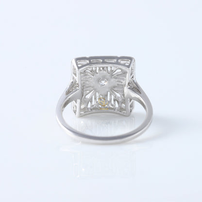 Vintage Art Deco Round Cut Moissanite Diamond Filigree Engagement Ring