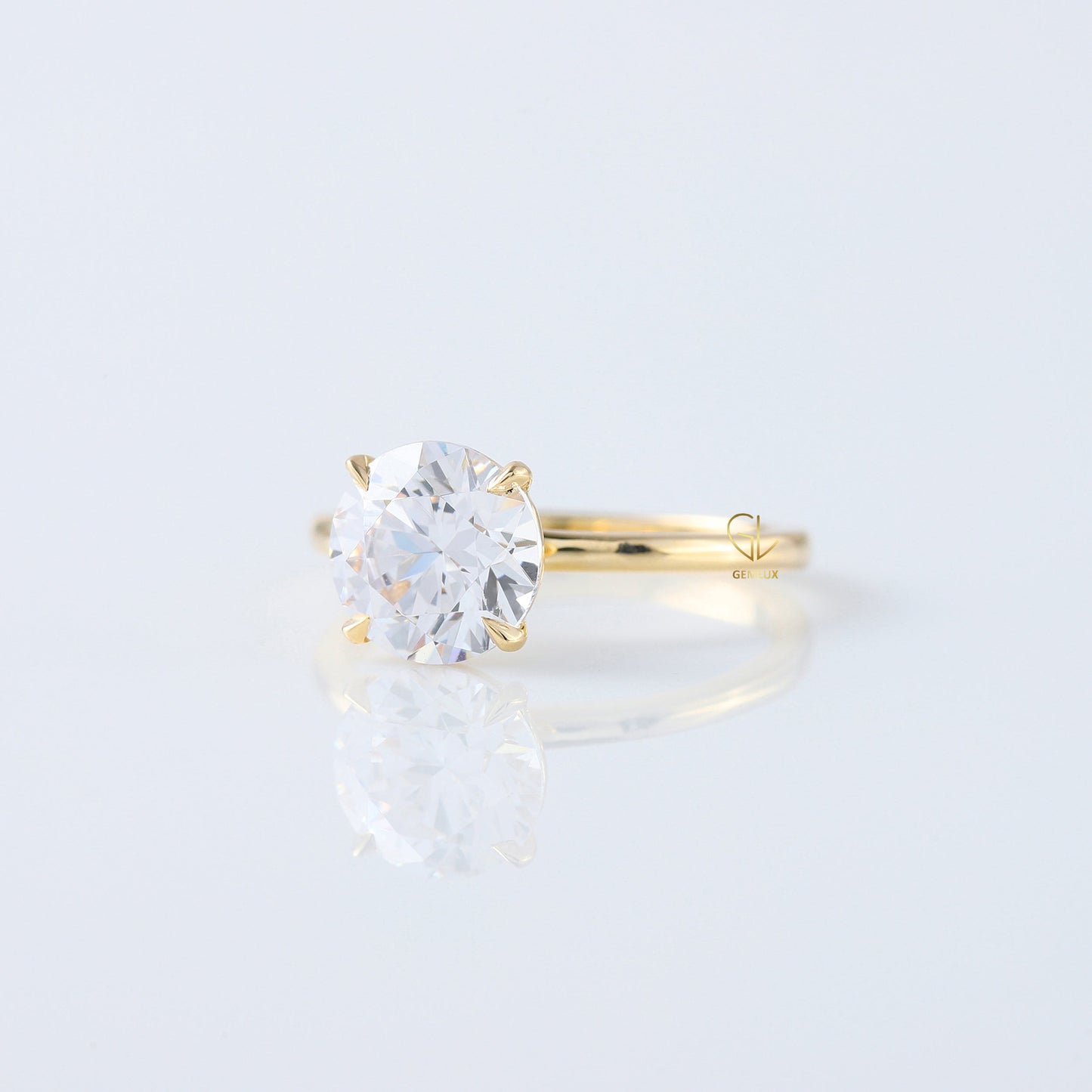 Round Cut Moissanite Diamond Classic Solitaire Engagement Ring