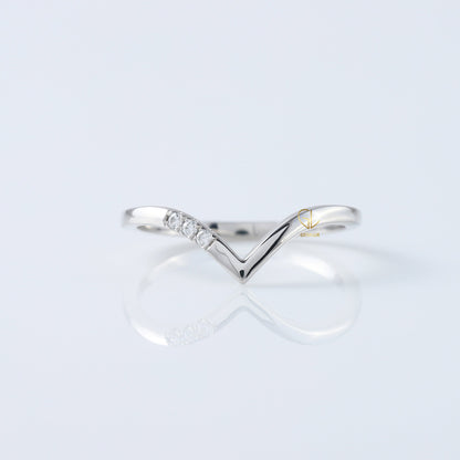 Three Stone Round Cut Lab Grown Diamond Wishbone Wedding Ring