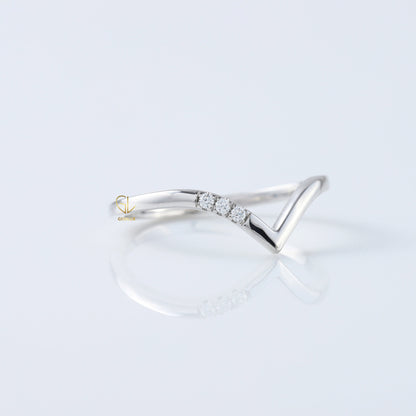 Three Stone Round Cut Lab Grown Diamond Wishbone Wedding Ring