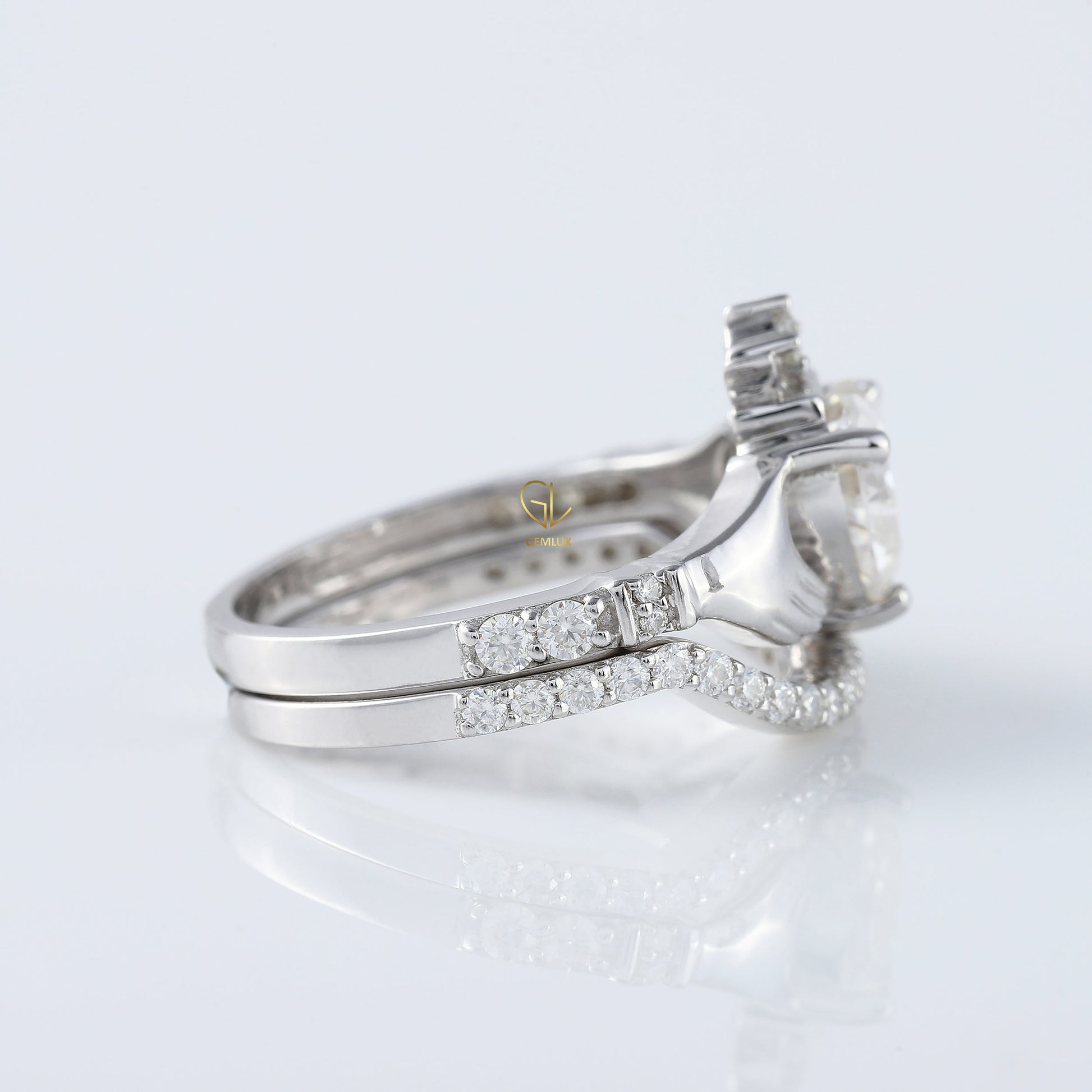 Heart Shape Moissanite Claddagh Ring Set