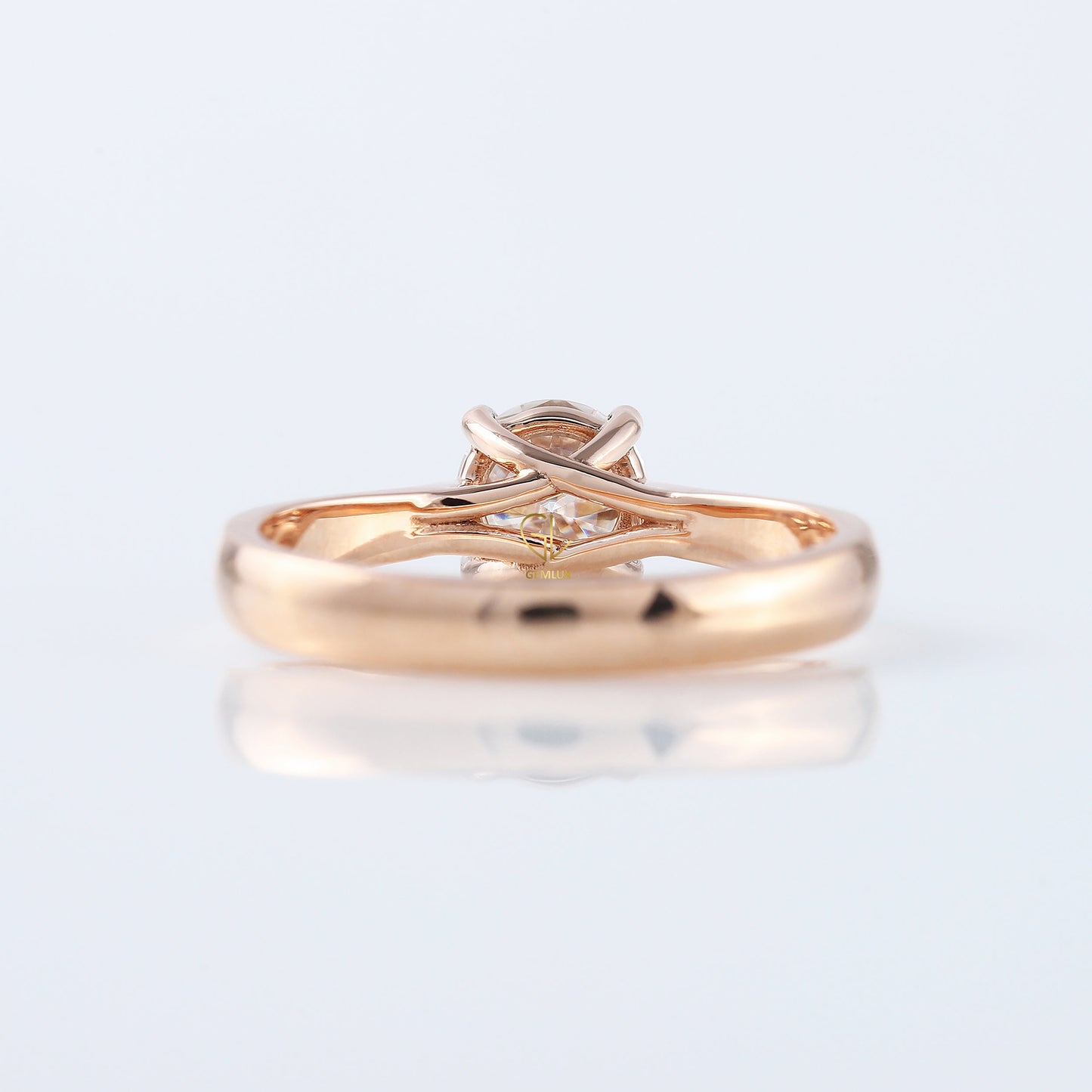 1 Carat Round Cut Lab Grown Pinch Style Soliraire Ring