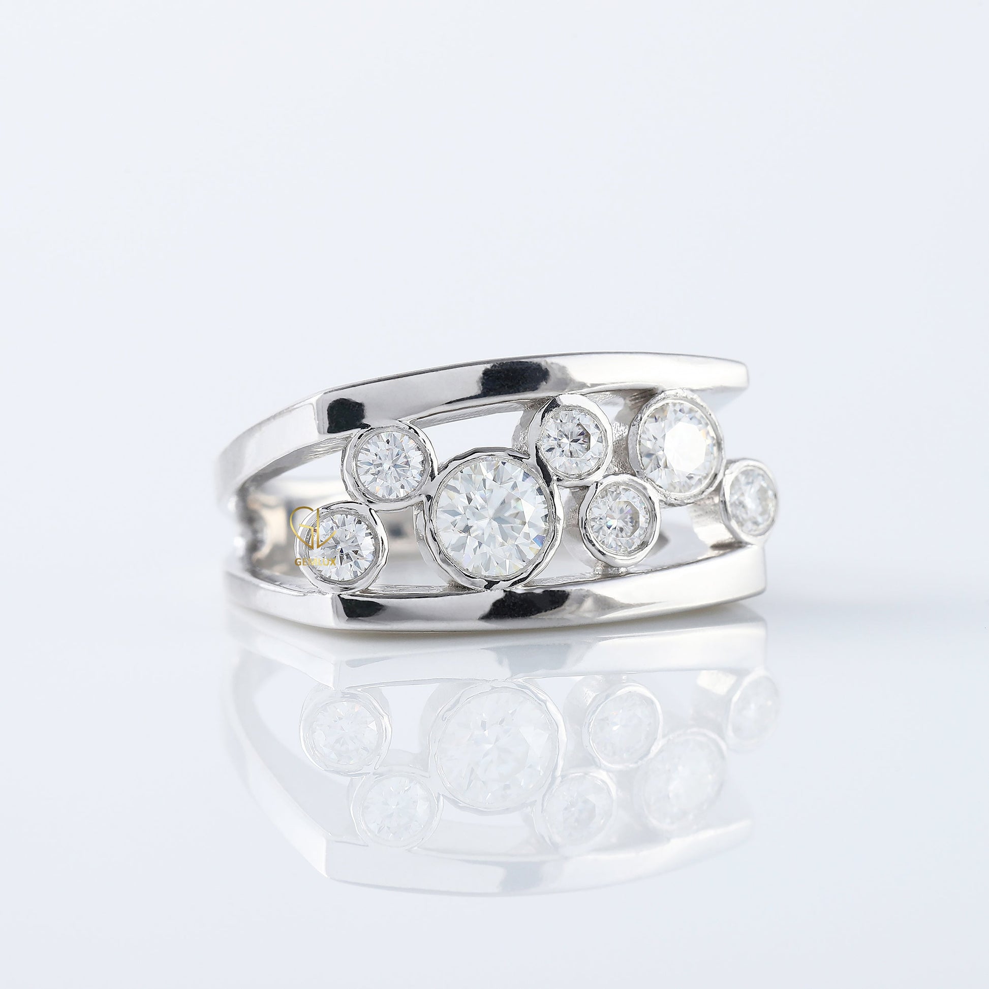 Seven Stone Round Cut Moissanite Scattered Diamond Wedding Band