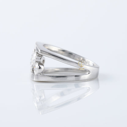 Seven Stone Round Cut Moissanite Scattered Diamond Wedding Band