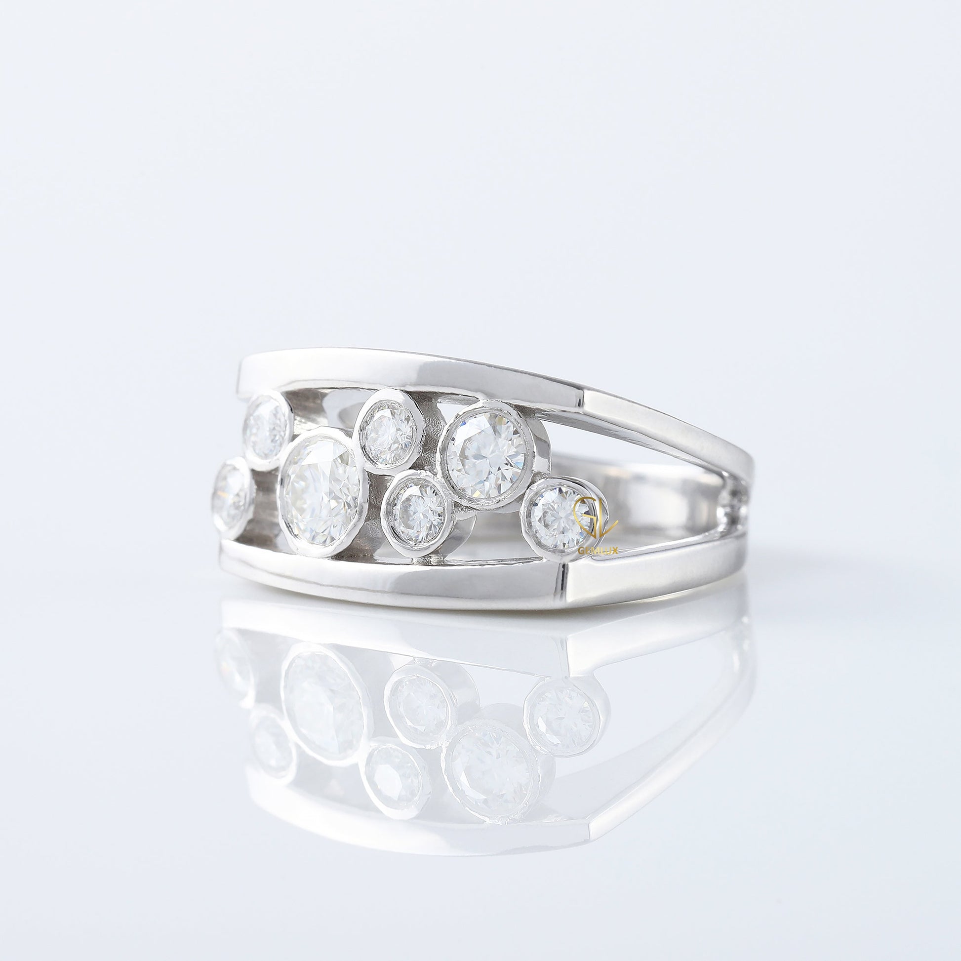 Seven Stone Round Cut Moissanite Scattered Diamond Wedding Band