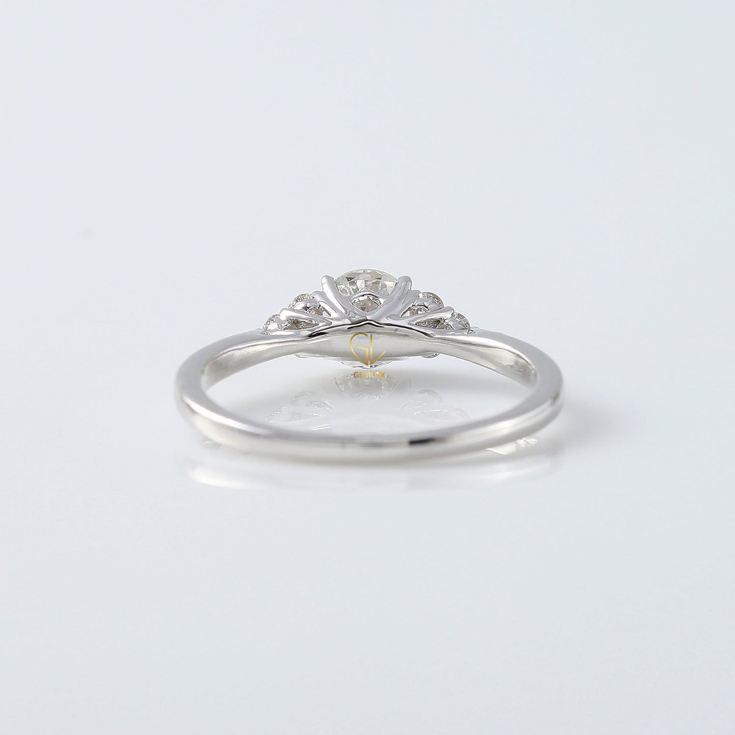 Round Cut Moissanite Diamond Seven Stone Engagement Ring