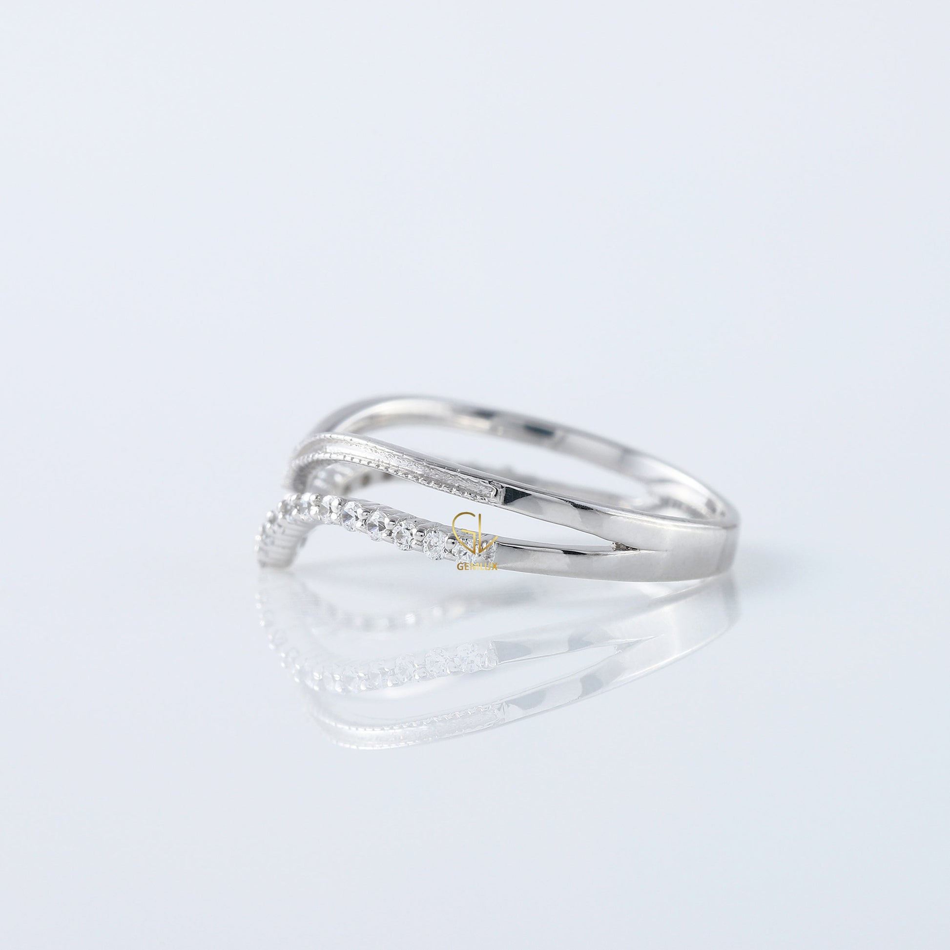Round Cut Lab Grown Diamond Curved Wedding Band
