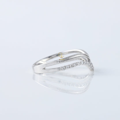 Round Cut Moissanite Diamond Chevron Wedding Band