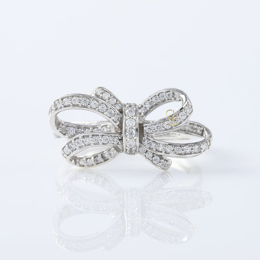 Round Cut Moissanite Bow Knot Engagement Ring