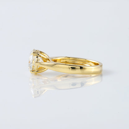 Rouond Cut Moissanite Solitair Engagement Ring